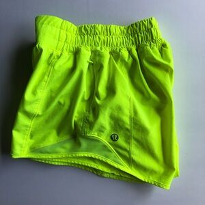 Lululemon Hotty Hot Short II 4”. Size 0
